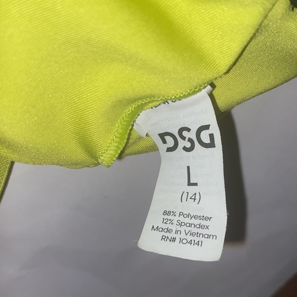 DSG Sports Bra Racer Back Straps Navy Purple Green Girls 14 Large - Picture 5 of 6